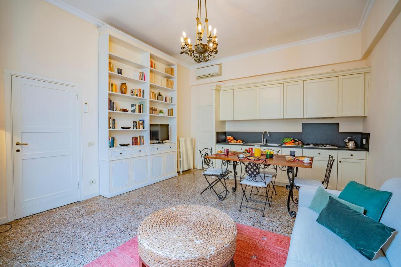 Ca' Grassi 2 Charming Balcony Apartment เวนิส ภายนอก รูปภาพ